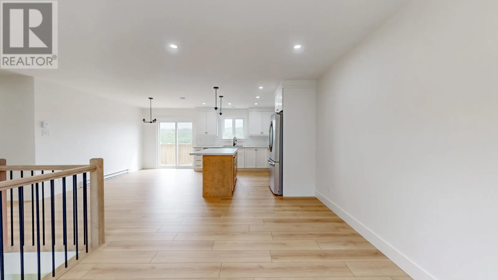33 Gosses & Rogers Crescent