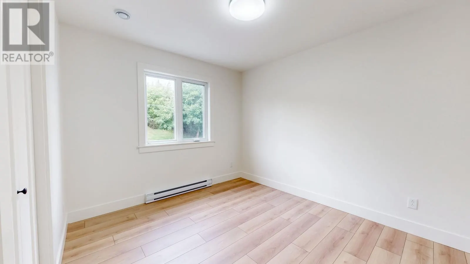 33 Gosses & Rogers Crescent