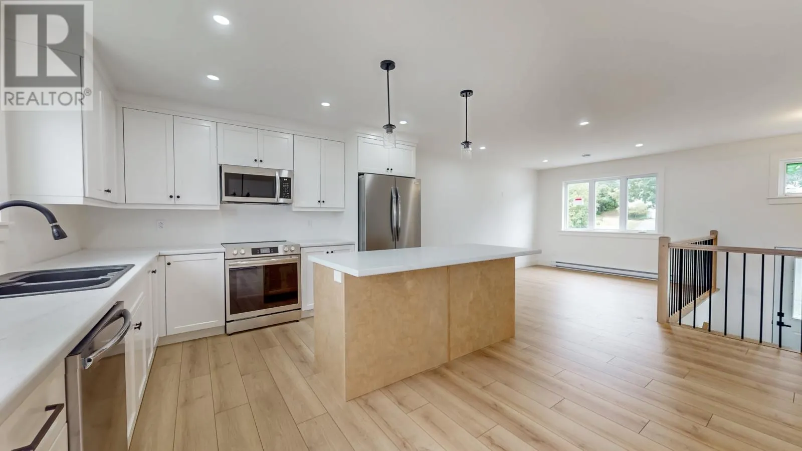 33 Gosses & Rogers Crescent