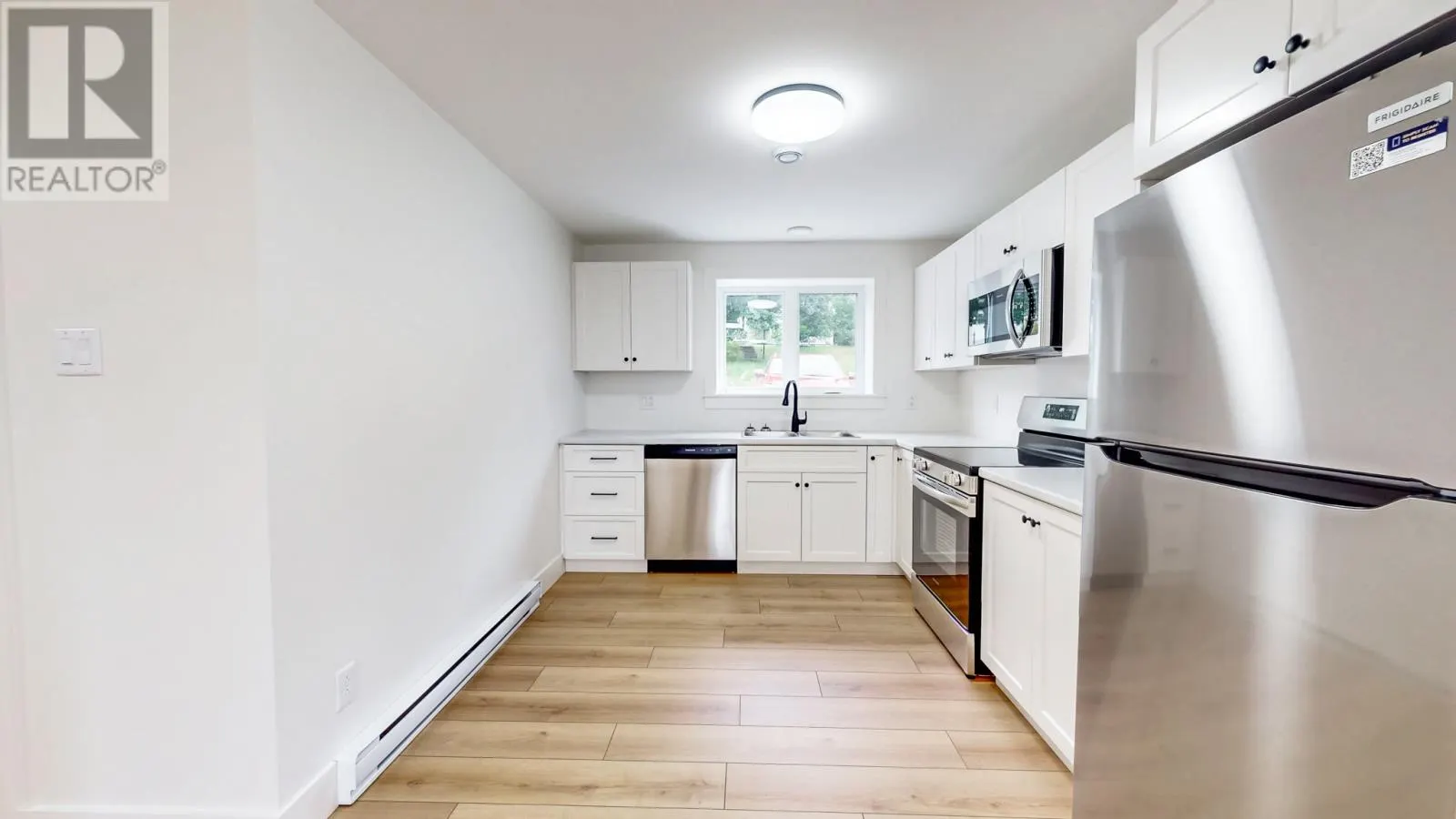 33 Gosses & Rogers Crescent