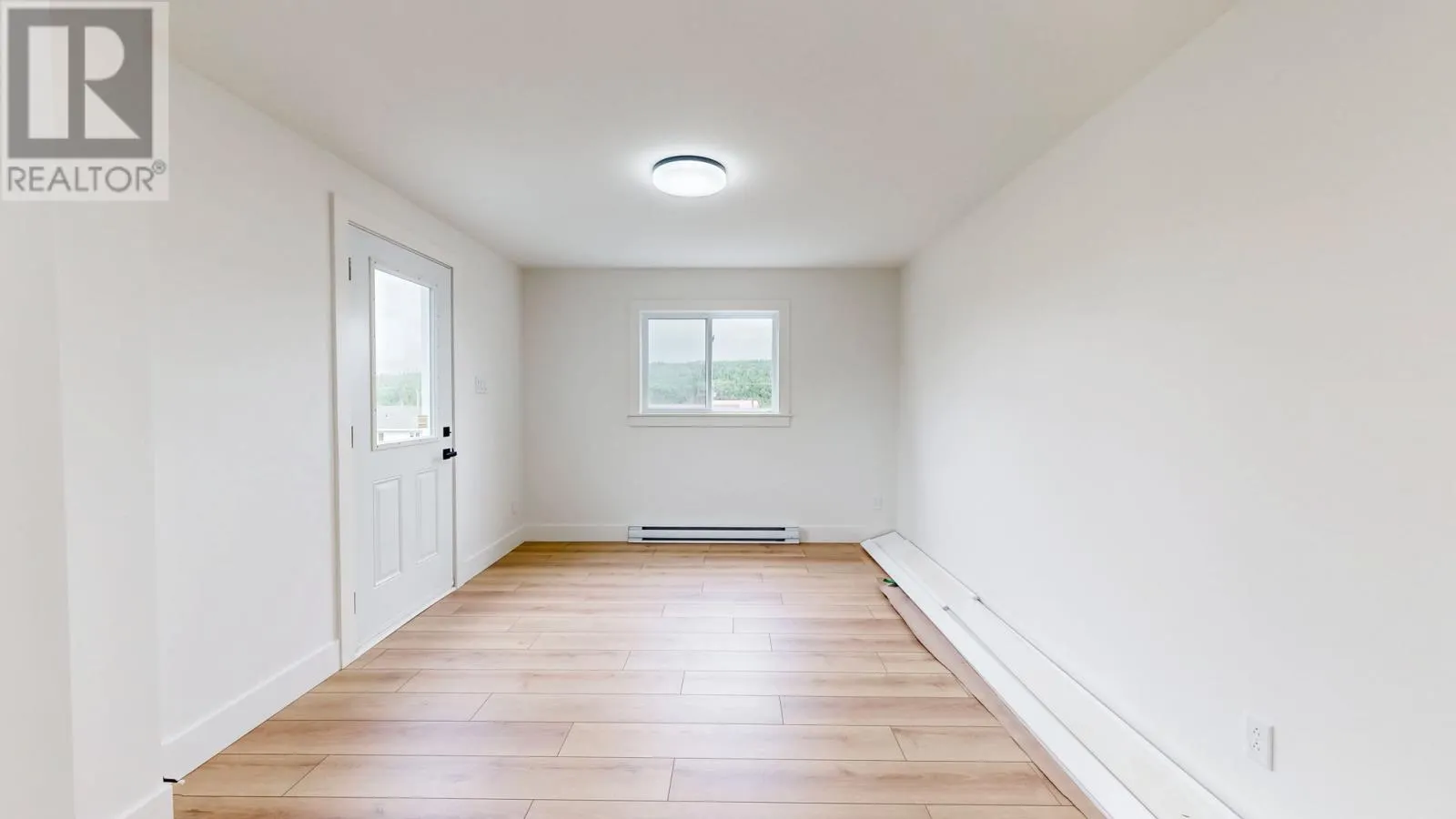 33 Gosses & Rogers Crescent