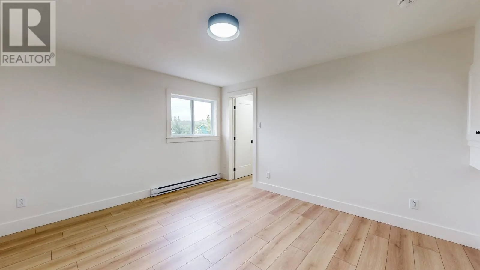 33 Gosses & Rogers Crescent
