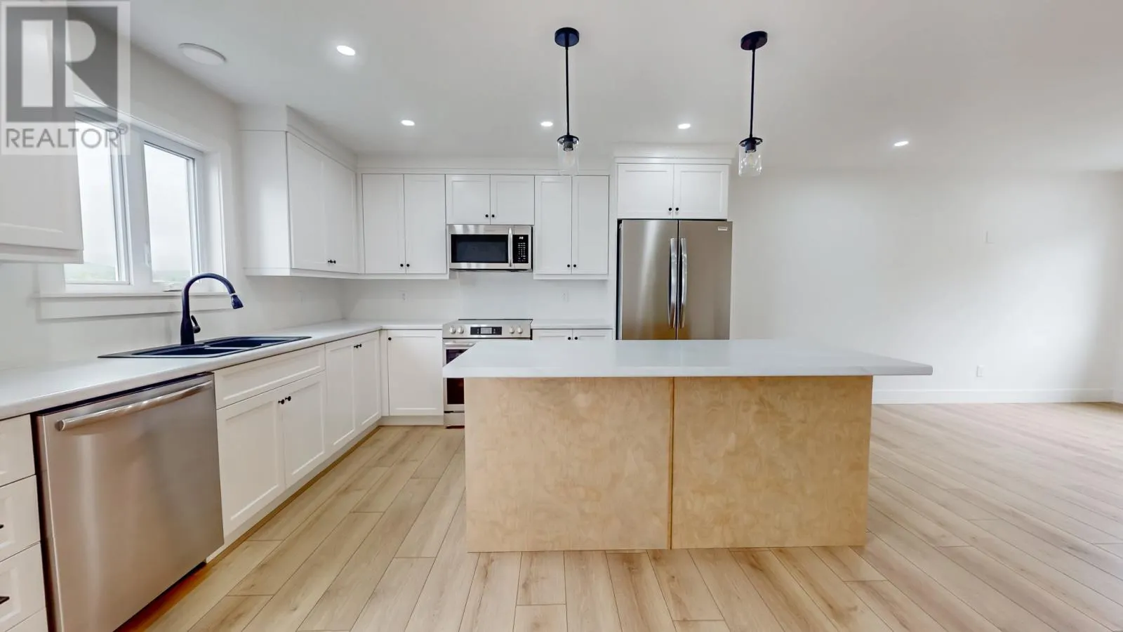 33 Gosses & Rogers Crescent