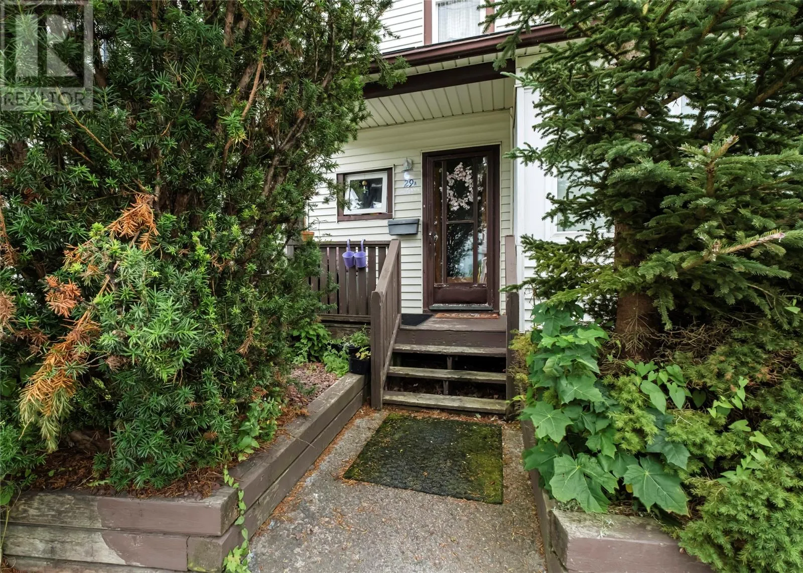 29 Howley Ave Extension