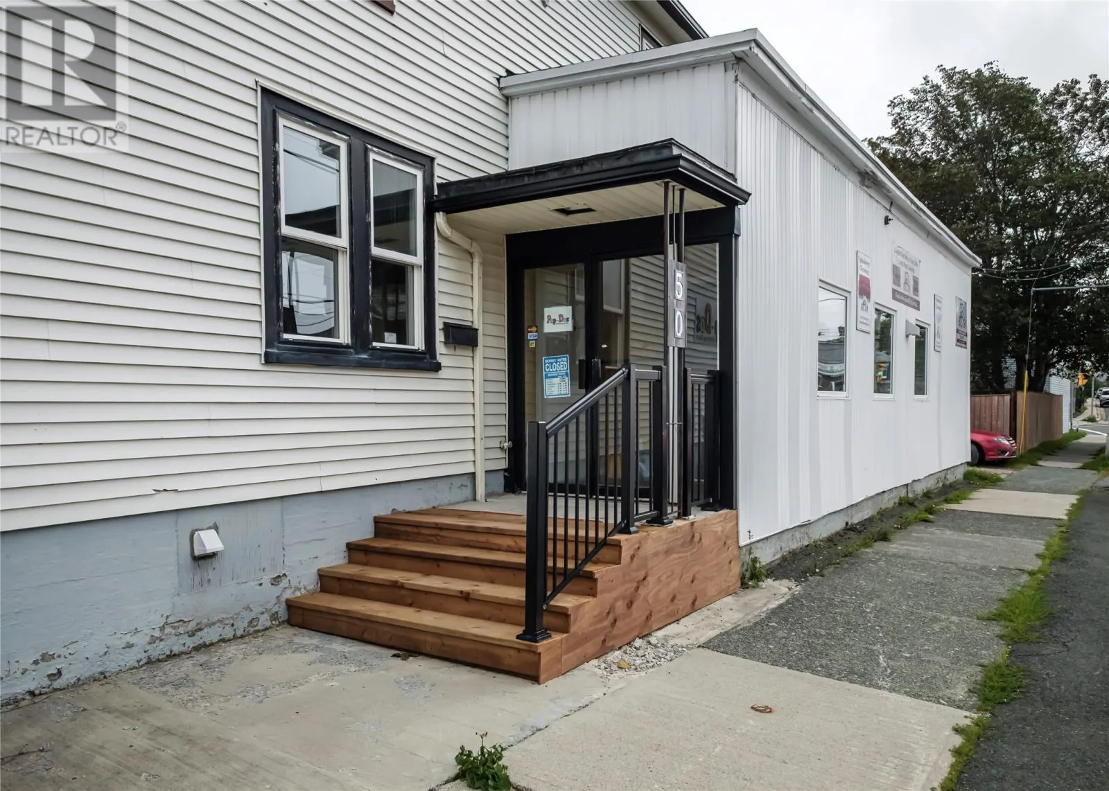 29 Howley Ave Extension