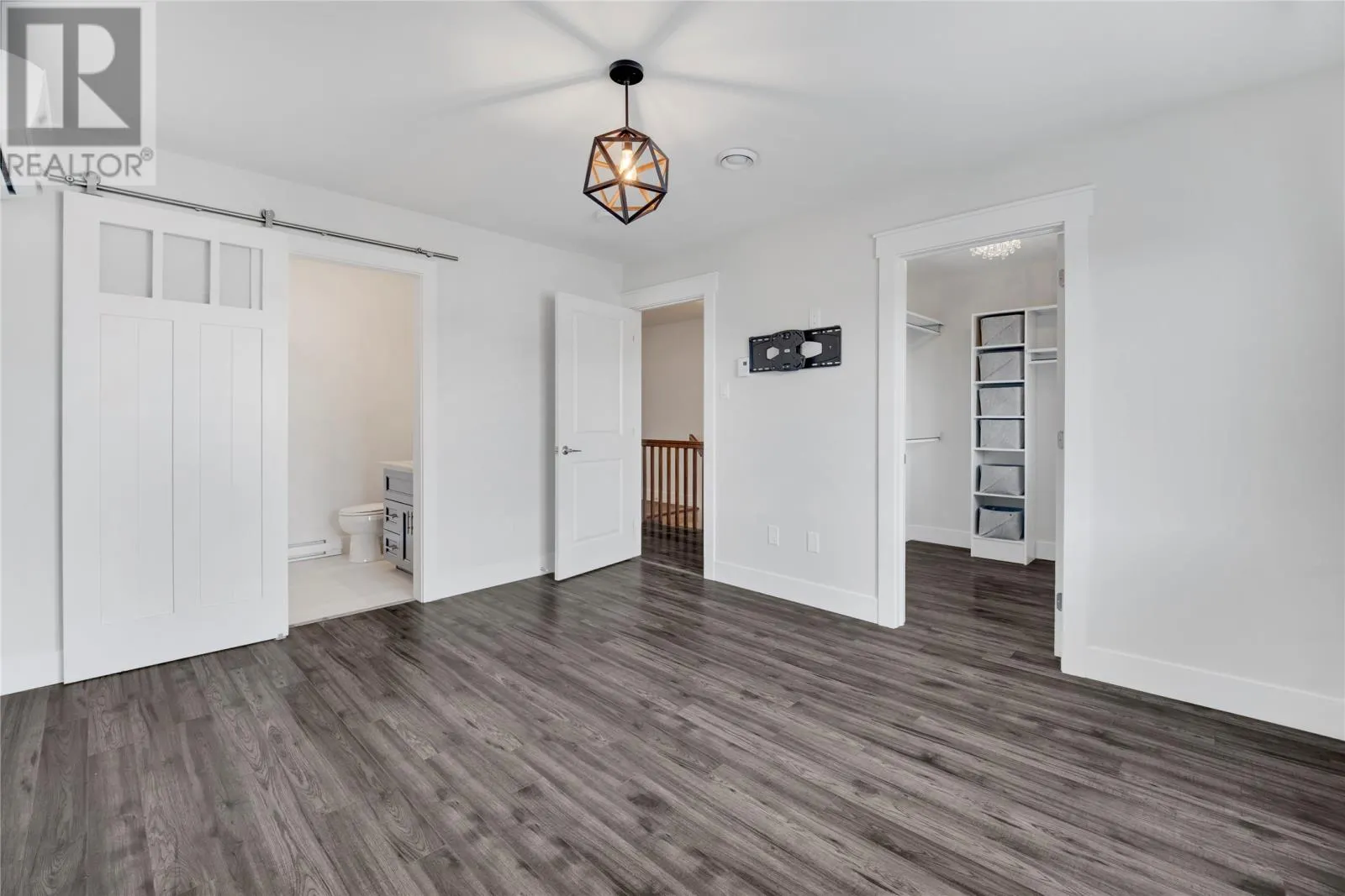 46 Henry Larsen Street
