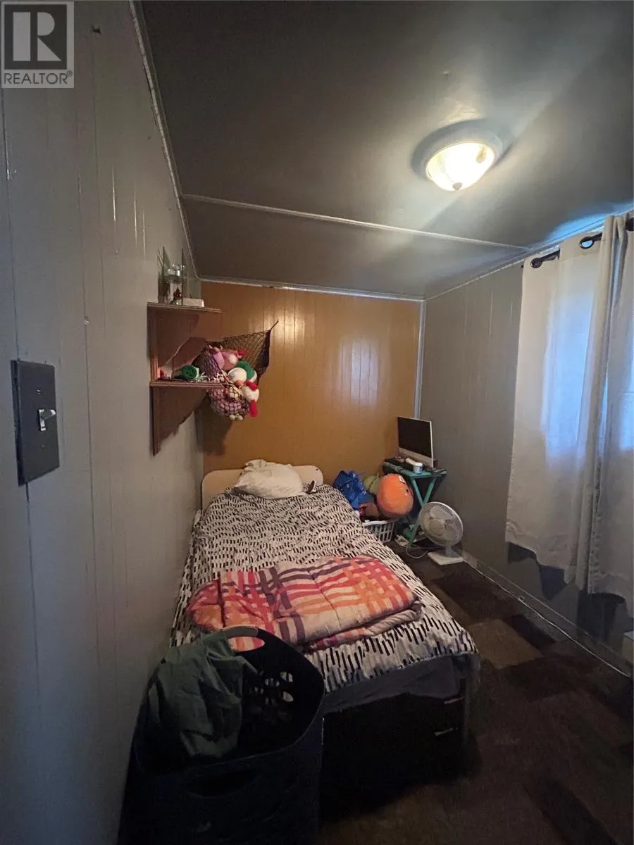 120 MARINE Drive