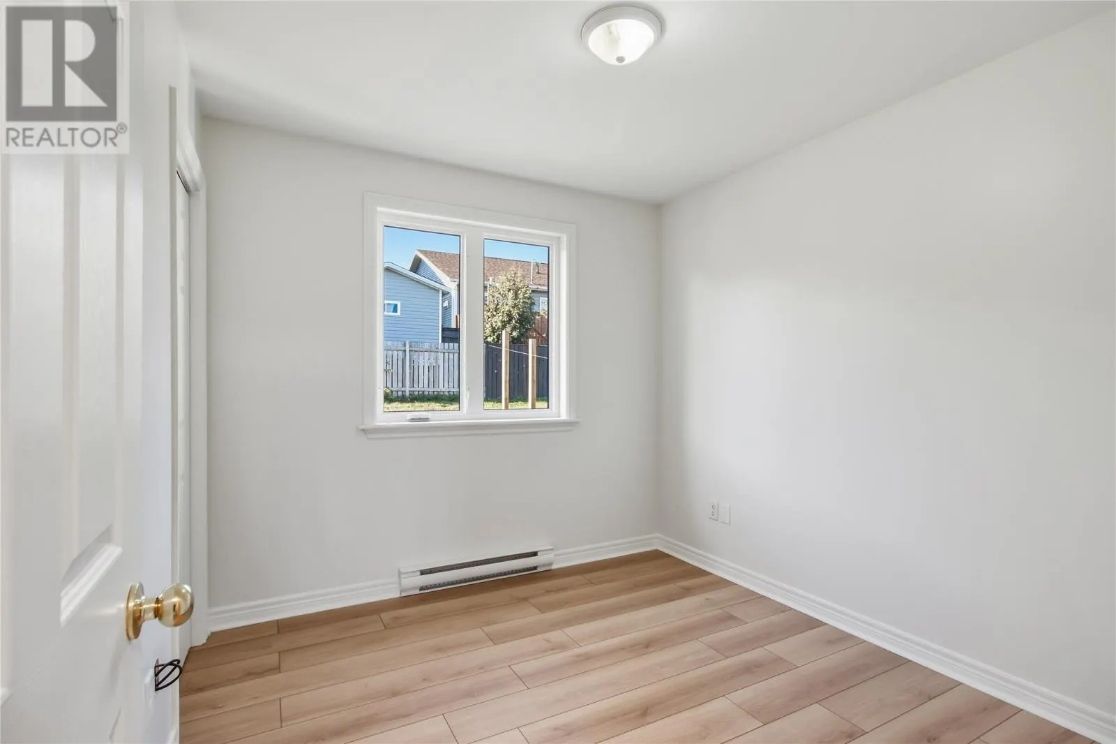 24 Hopedale Crescent