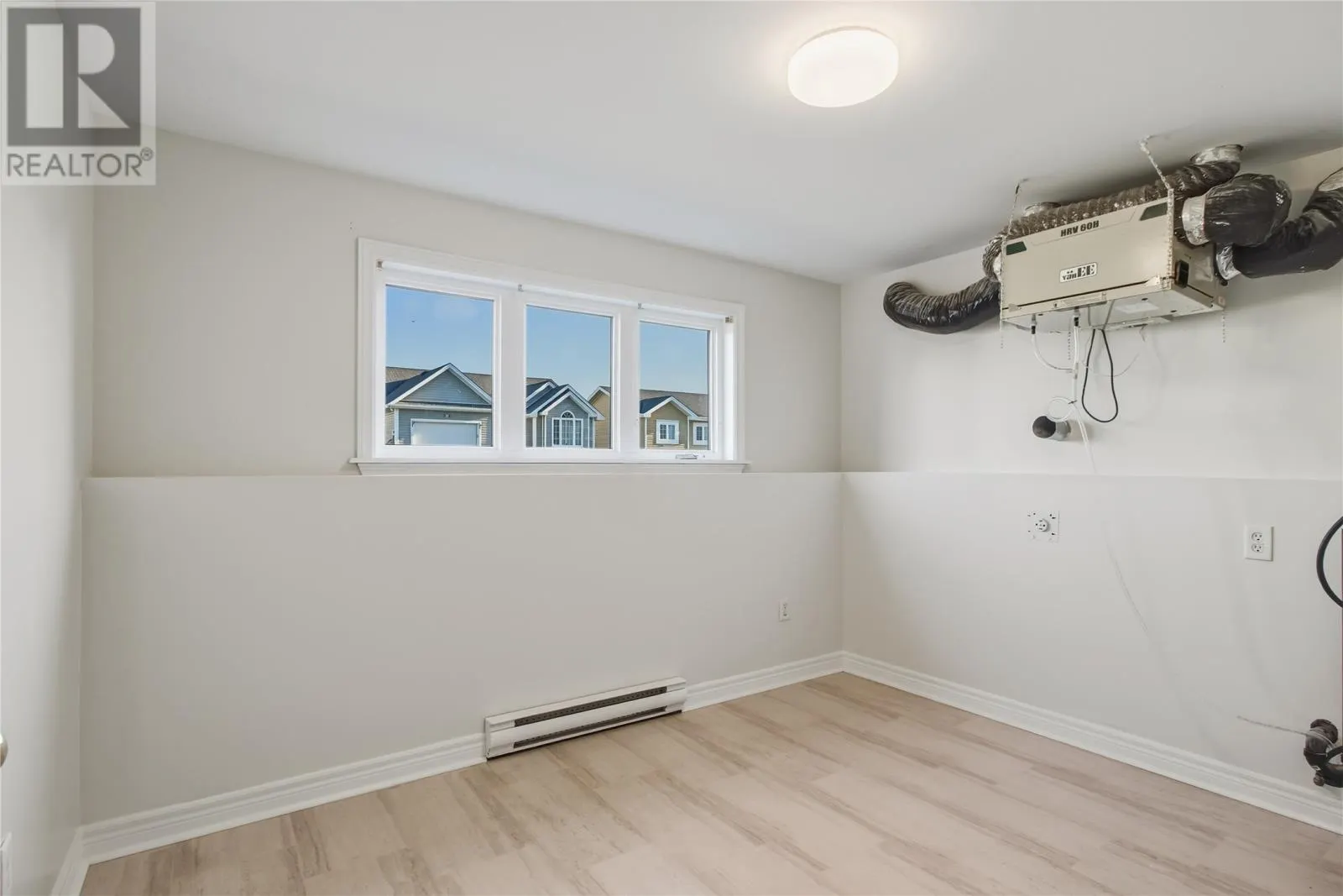 24 Hopedale Crescent