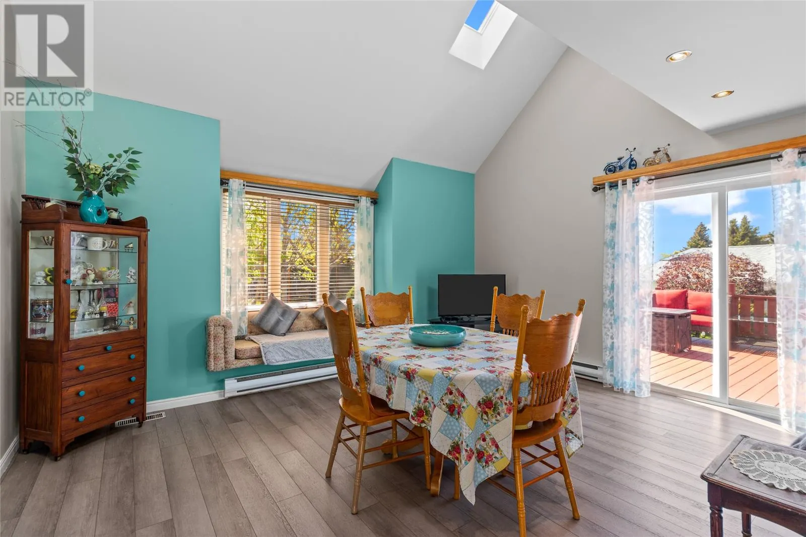 28 Dawes Hill Road