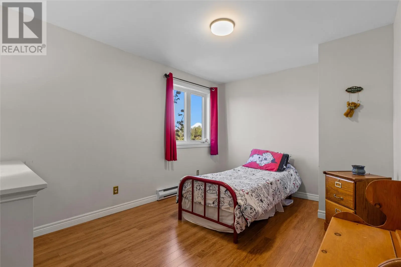 28 Dawes Hill Road