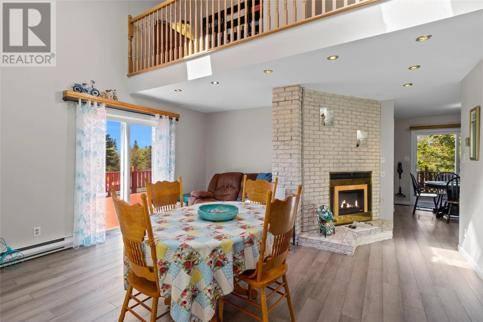 28 Dawes Hill Road