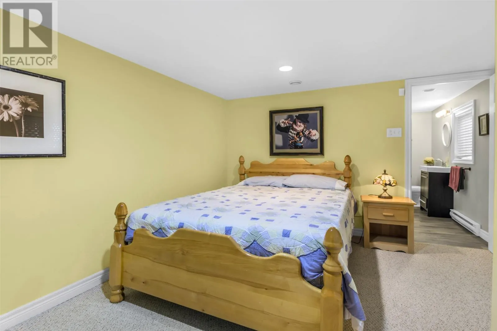 10 Strawberry Marsh Road