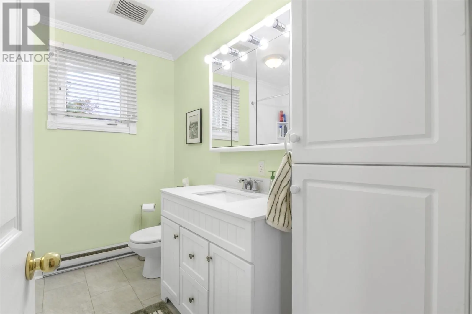 10 Strawberry Marsh Road