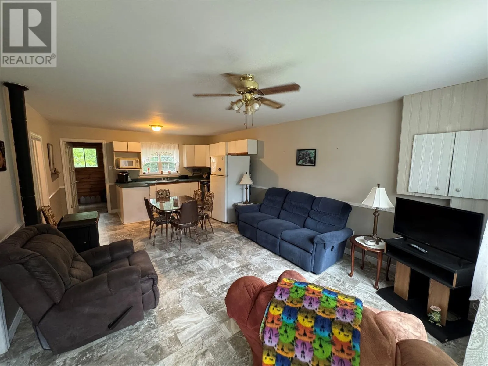 16 Mobile First Pond Road