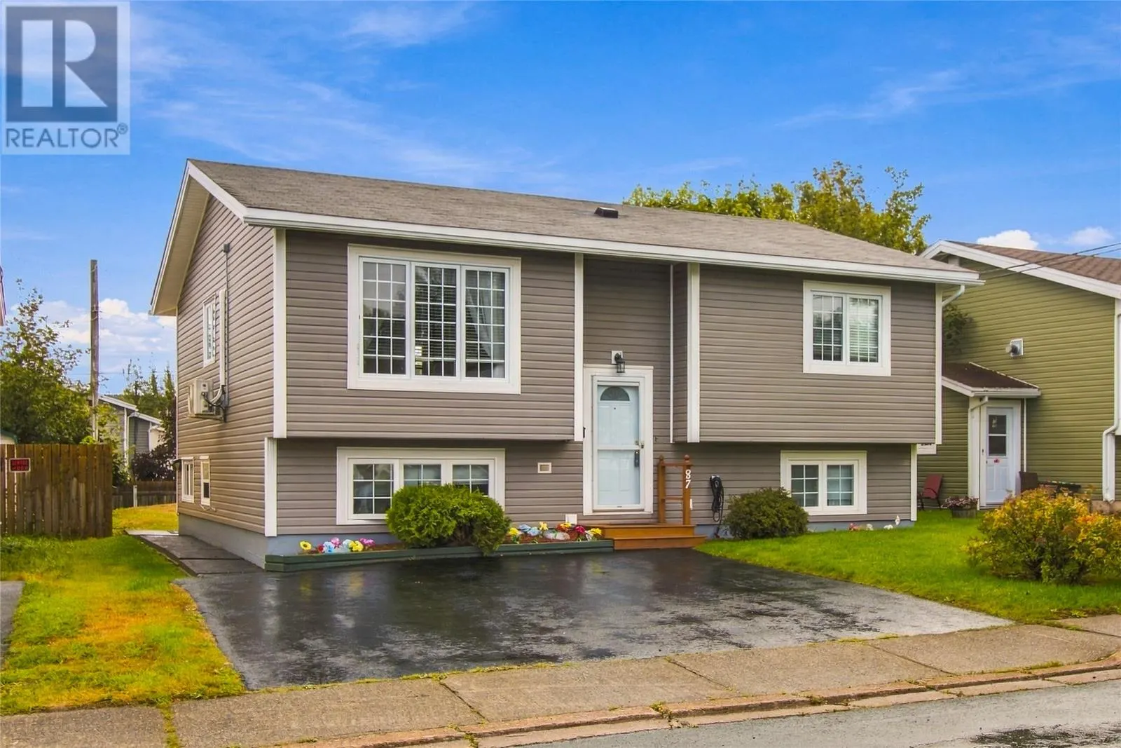 87 Guzzwell Drive