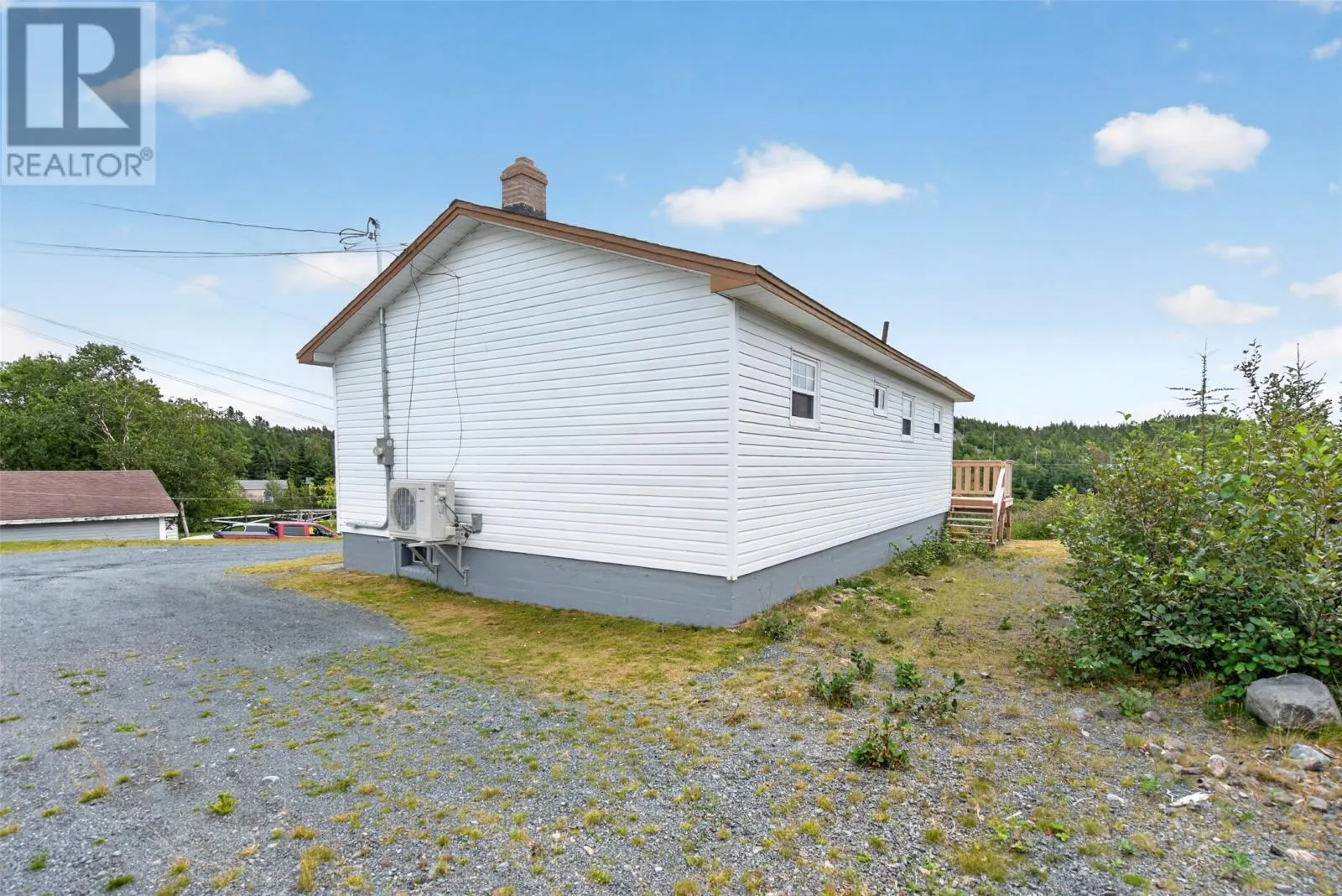 18 Rocky Pond Road