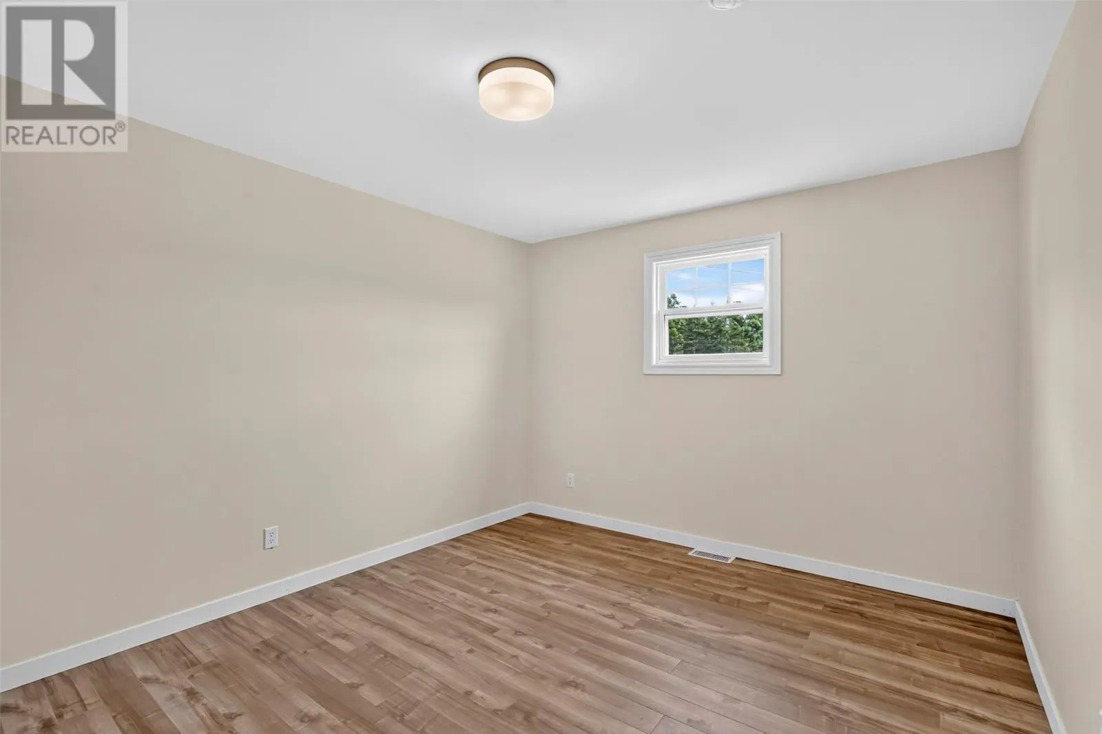 18 Rocky Pond Road