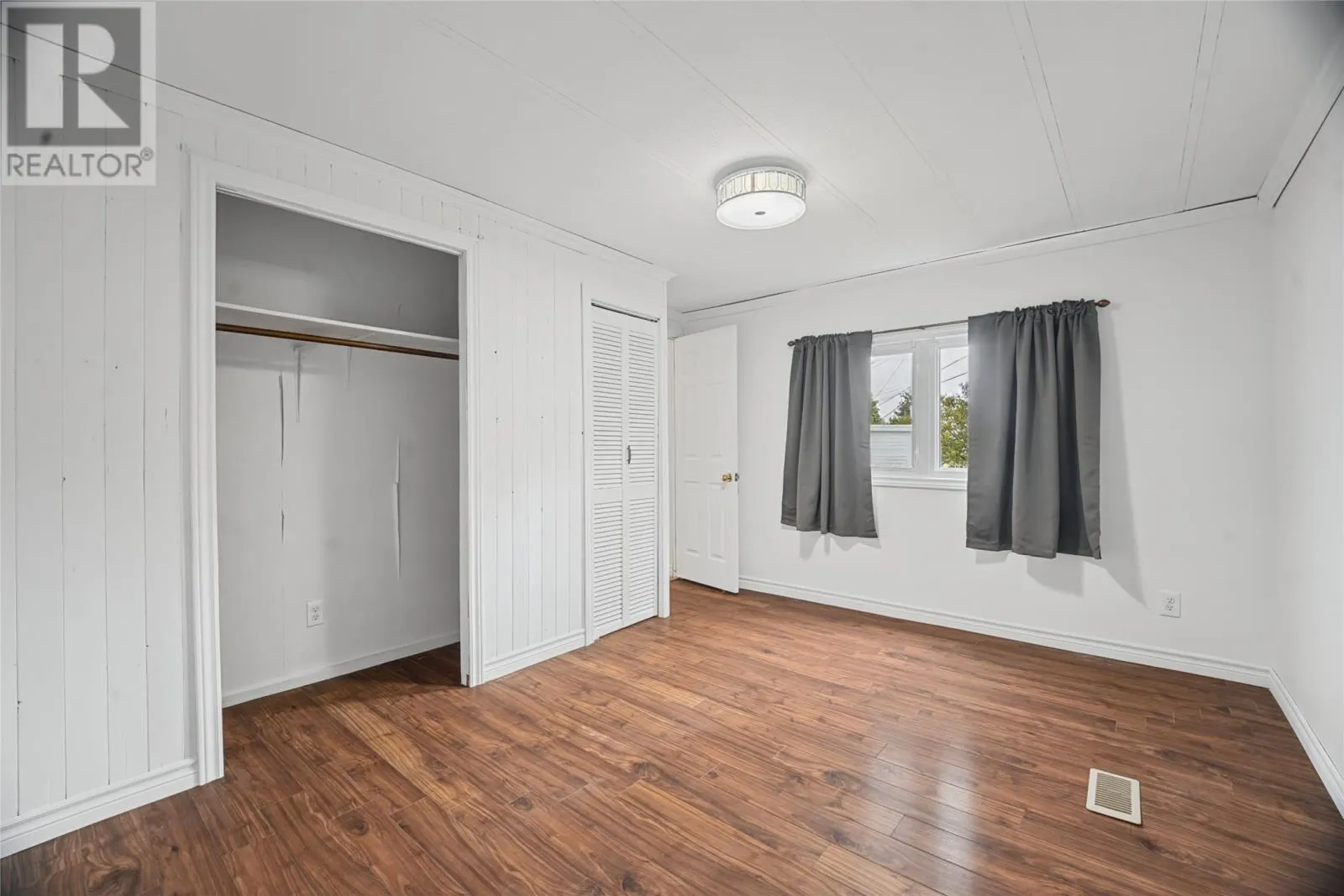 11 Hussey Drive