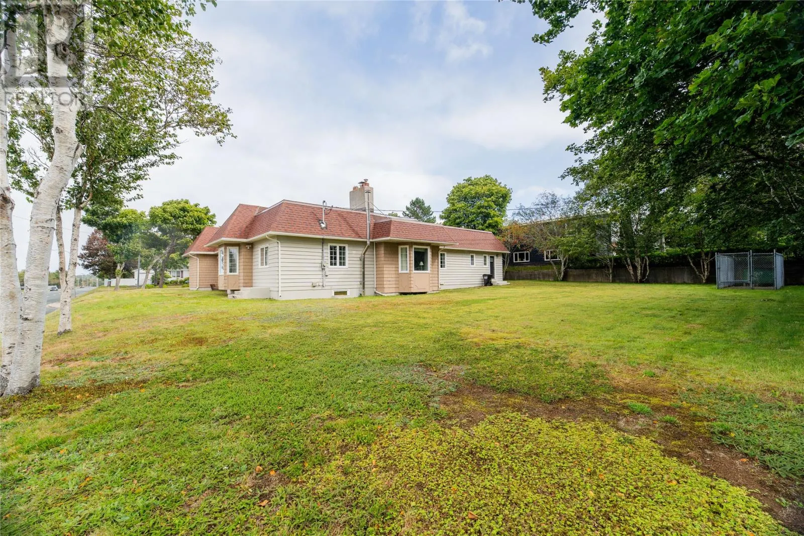 2 Bally Haly Place