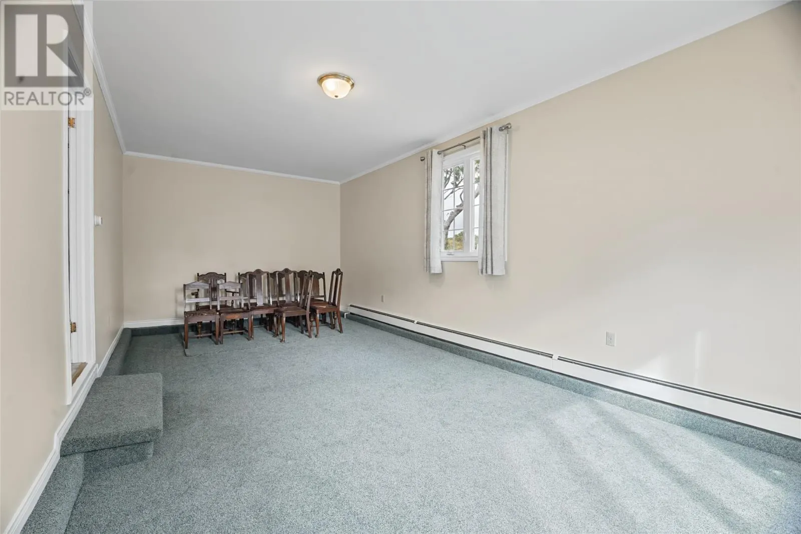 2 Bally Haly Place