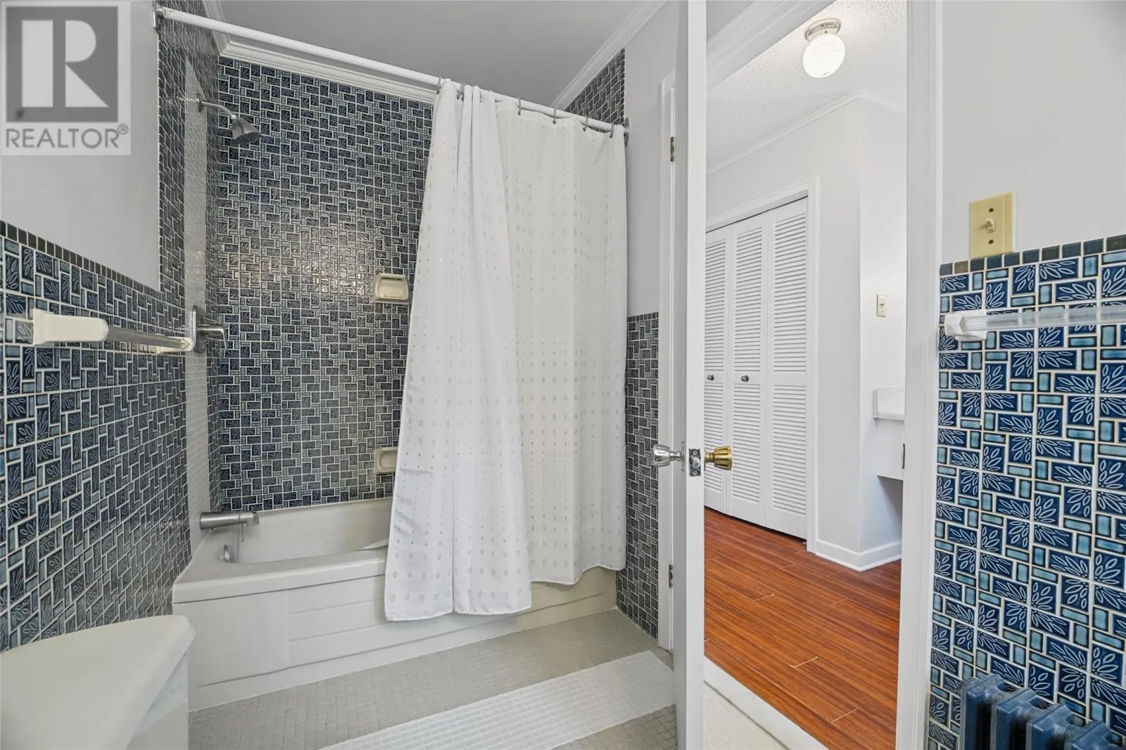 2 Bally Haly Place