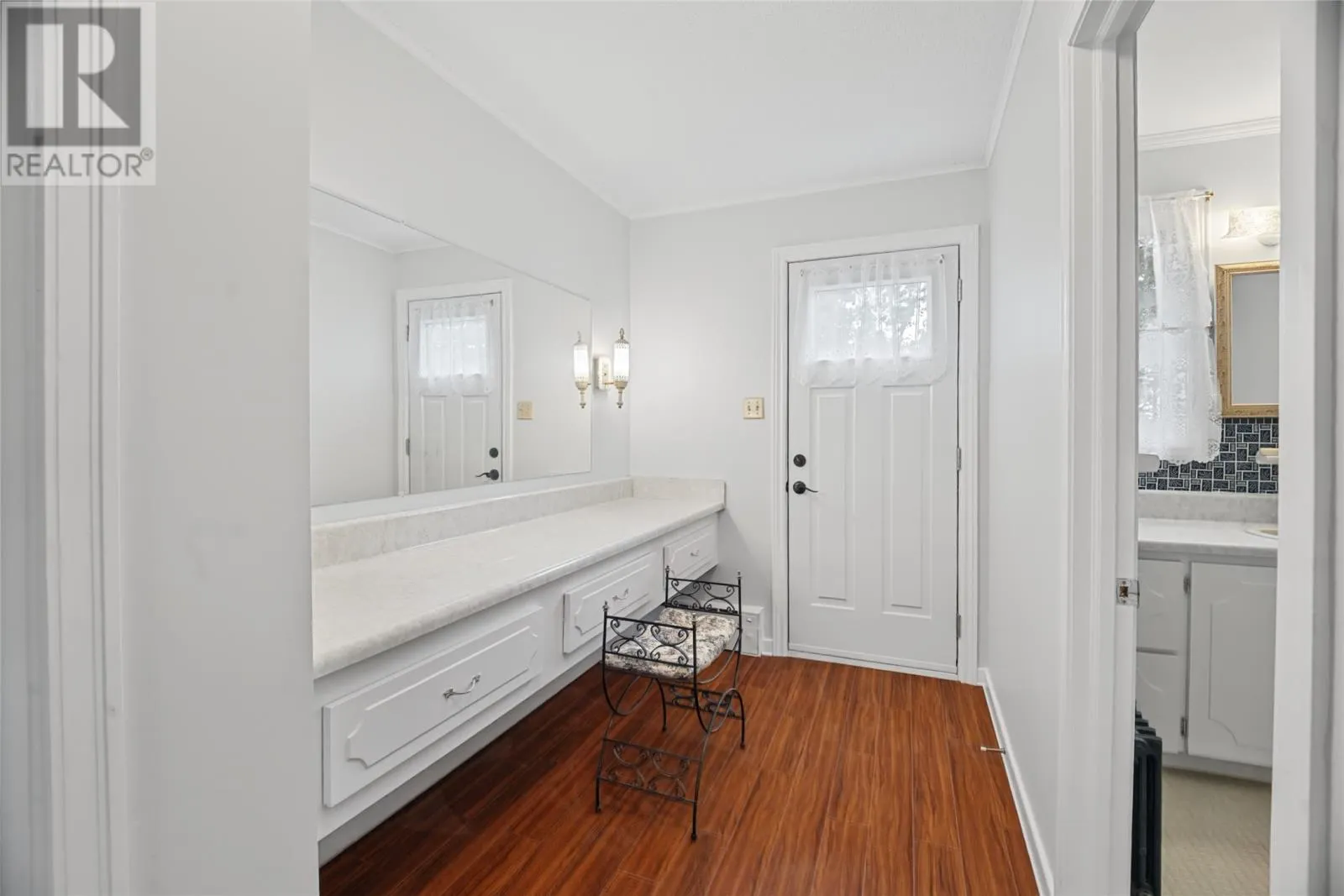 2 Bally Haly Place