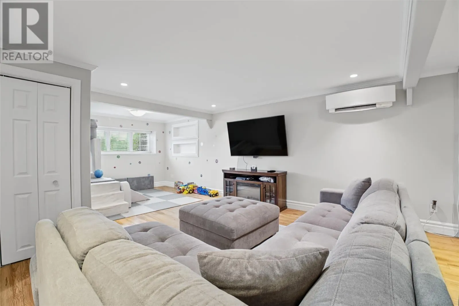 161 Lanark Drive