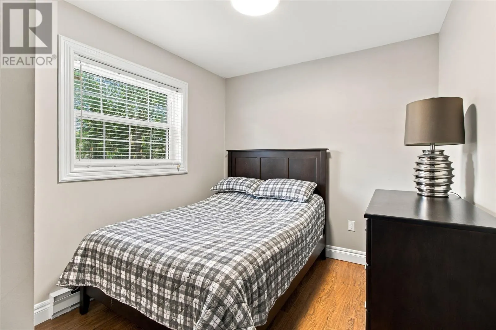 12 Brookfield Road