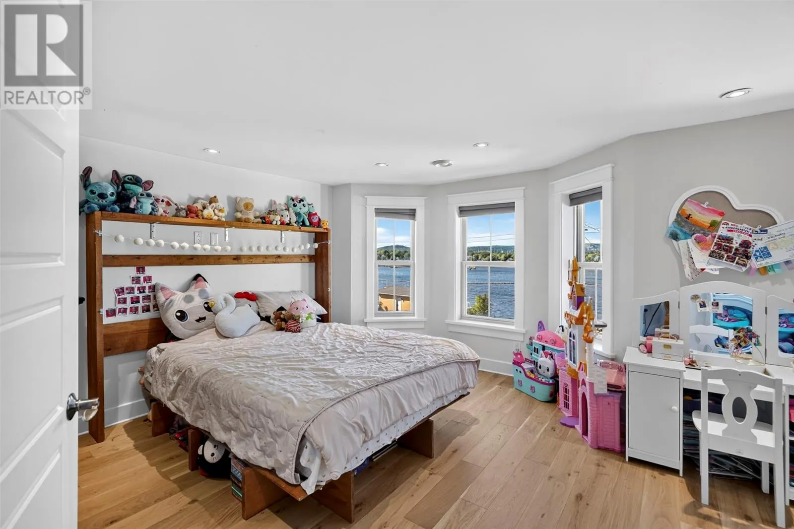 108 George Mercer Drive