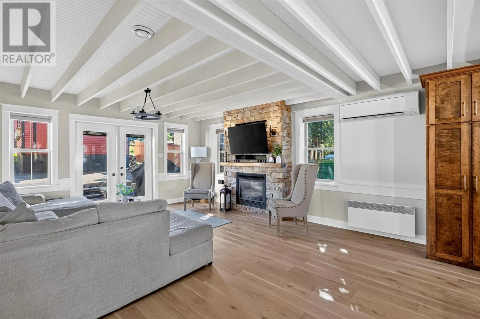 108 George Mercer Drive