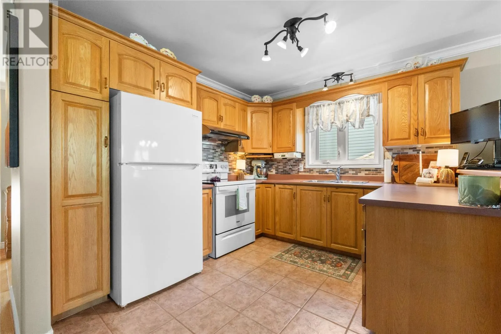 3 Hodder Place