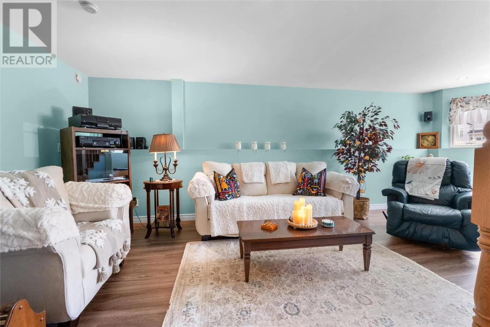 3 Hodder Place