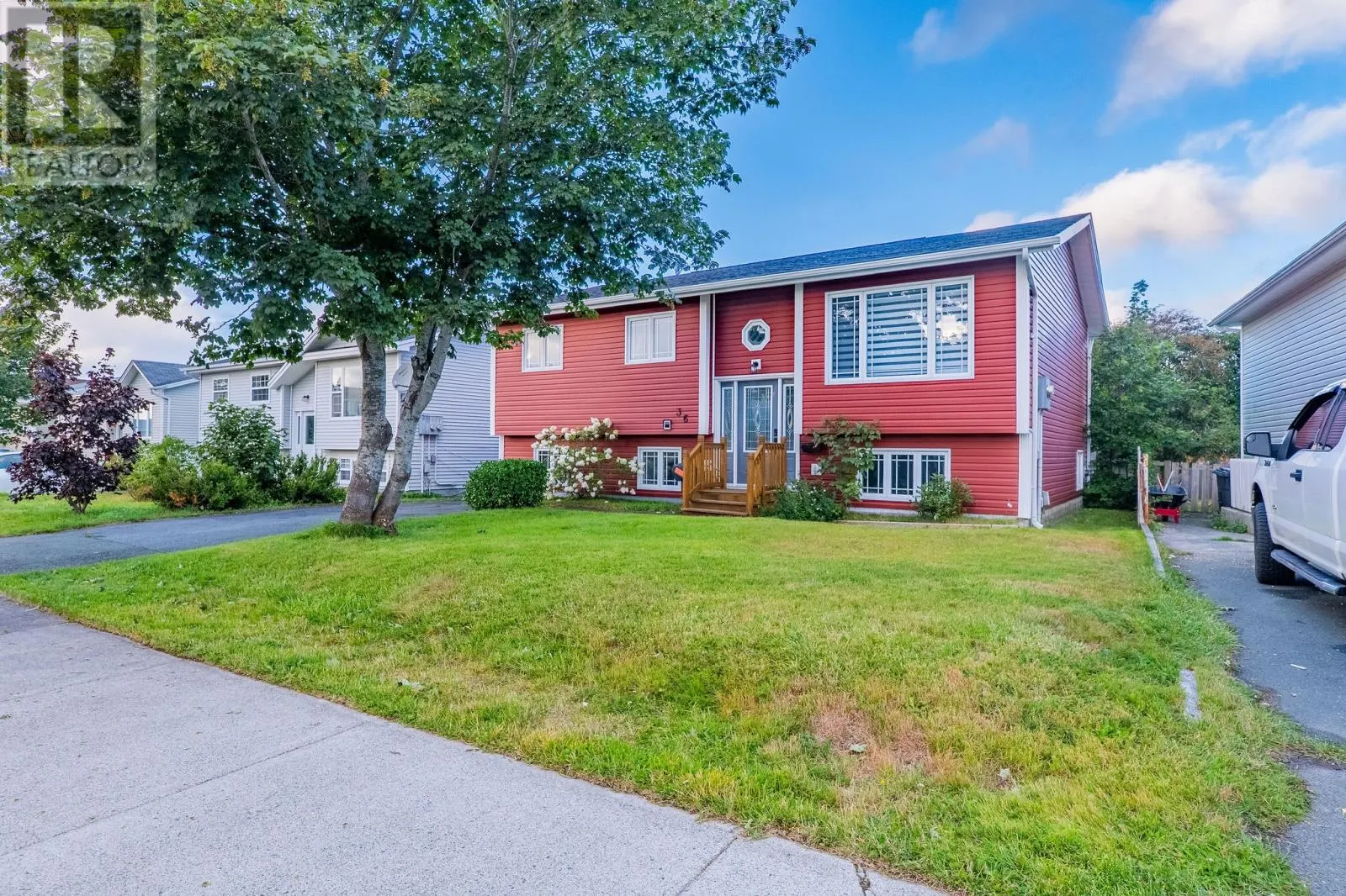 36 Moores Drive