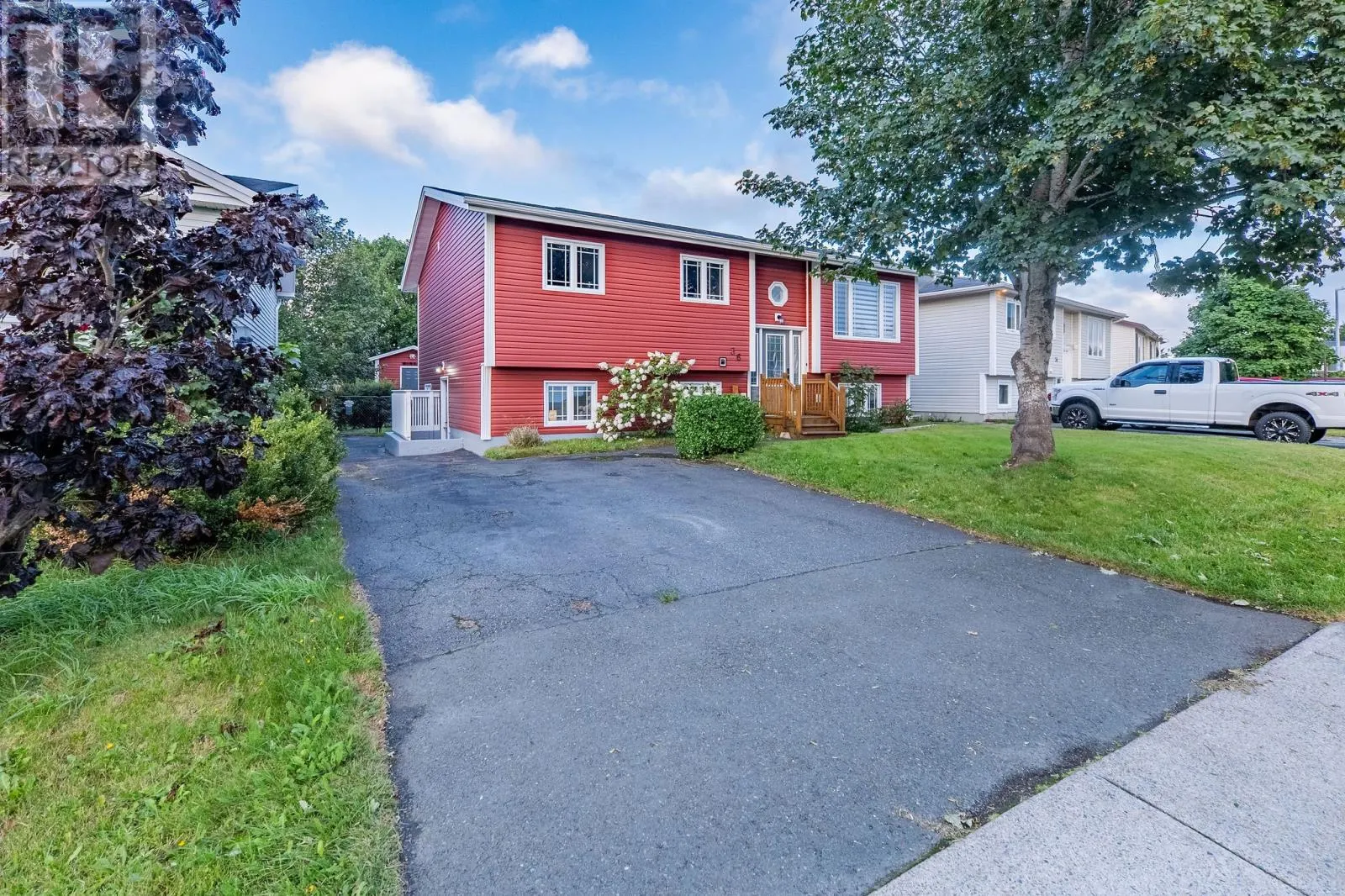 36 Moores Drive
