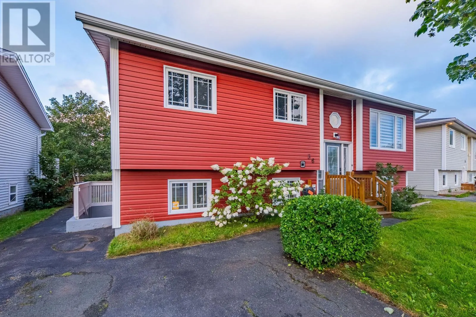 36 Moores Drive