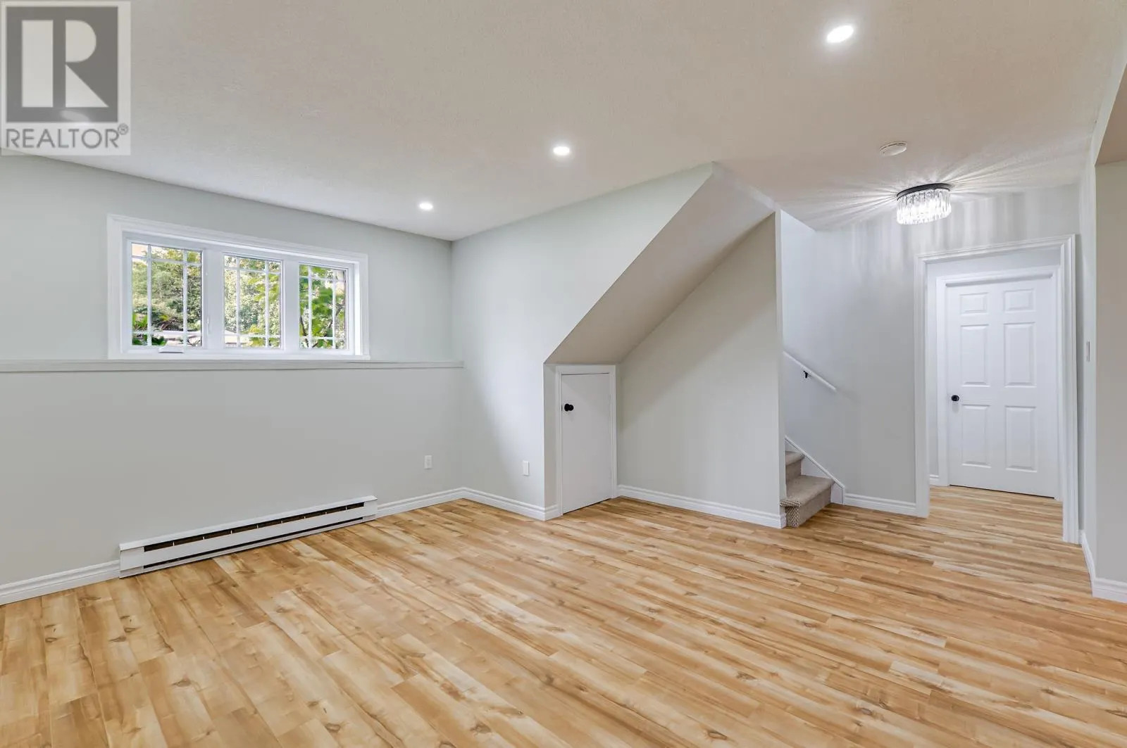 36 Moores Drive