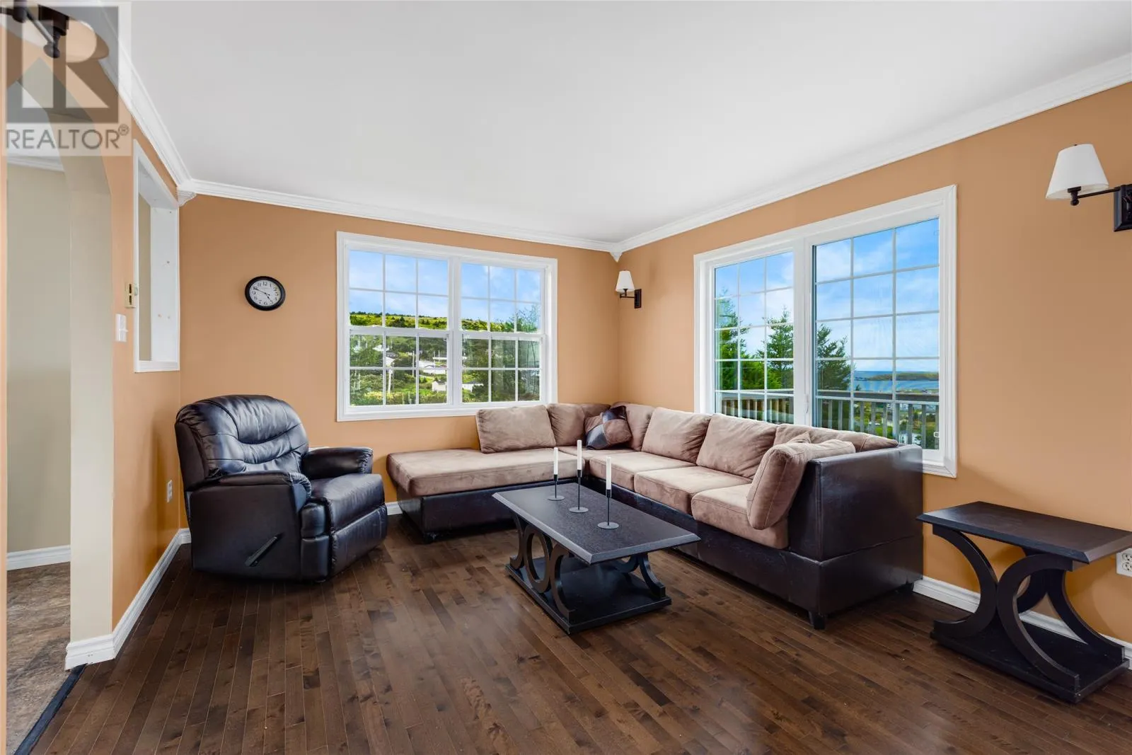 11-14 Lookout Road