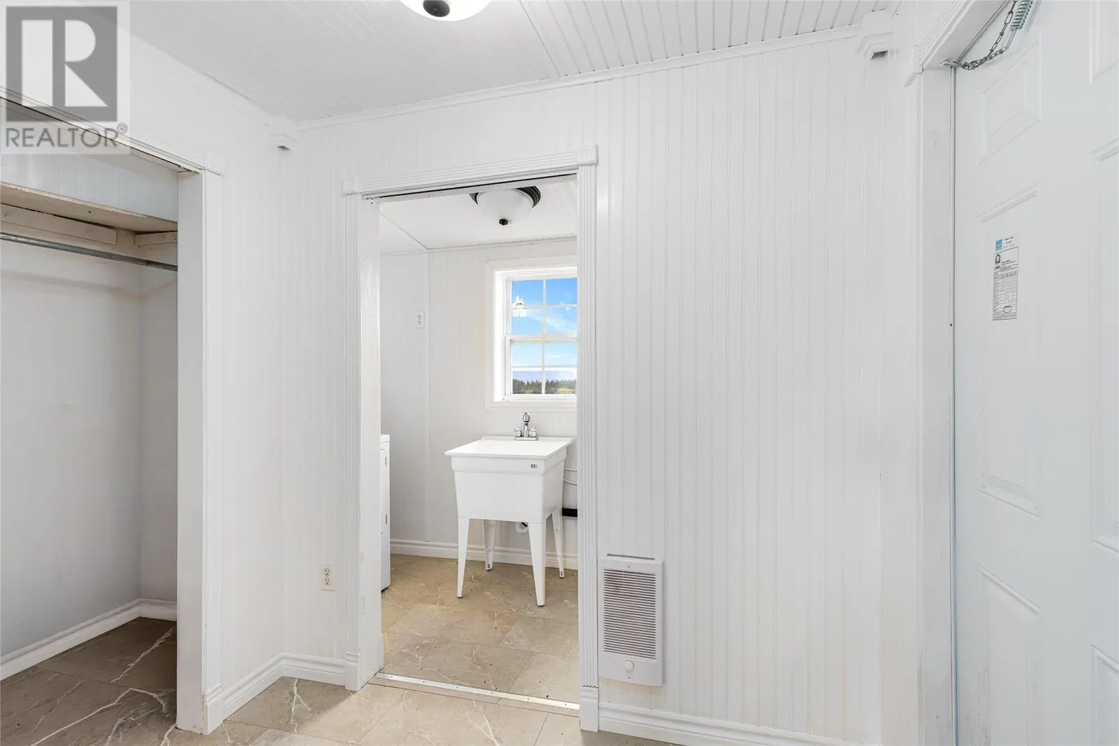 11-14 Lookout Road
