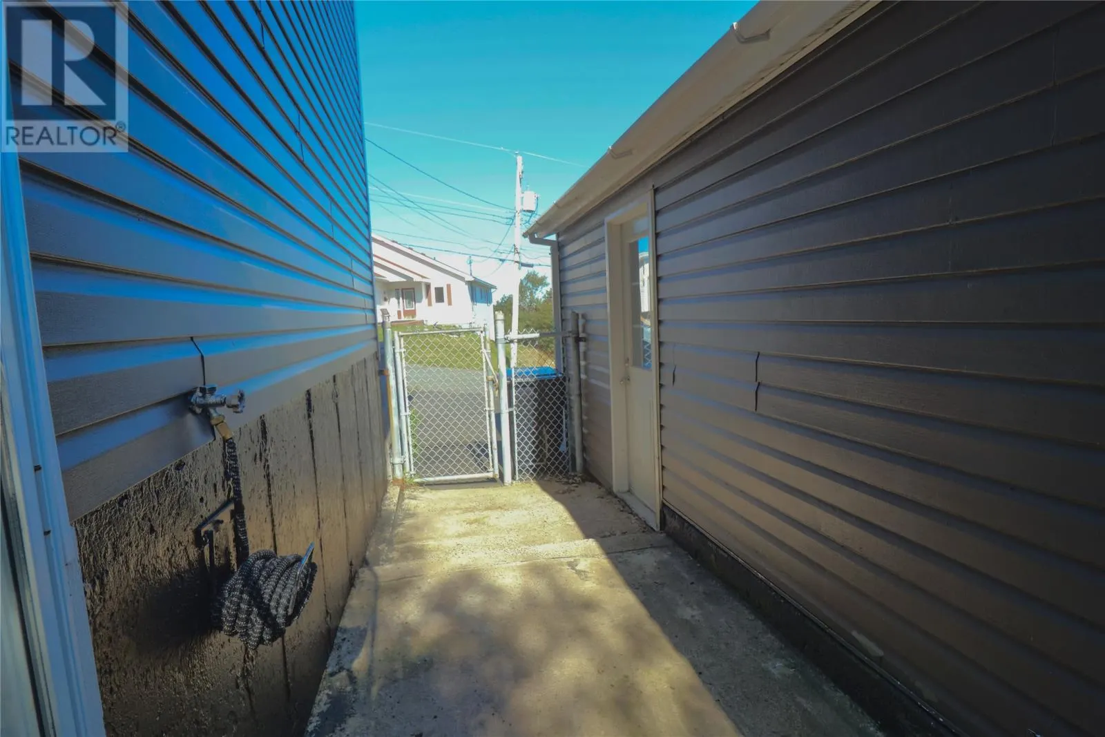 49 Maxwell Place