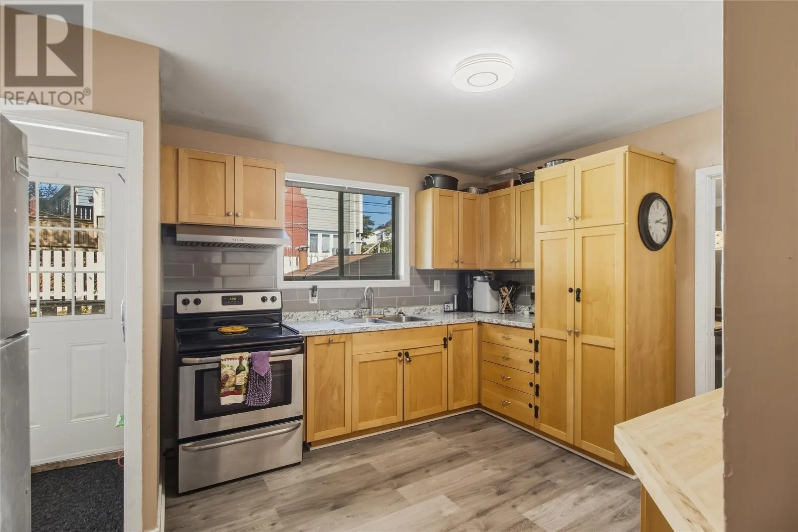 48 Amherst Heights