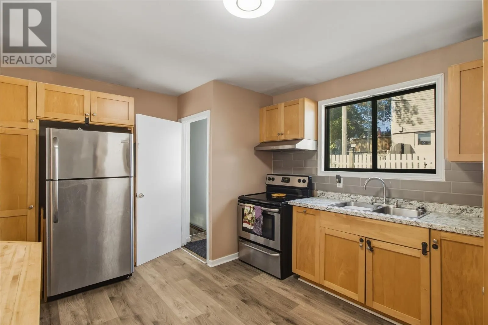 48 Amherst Heights