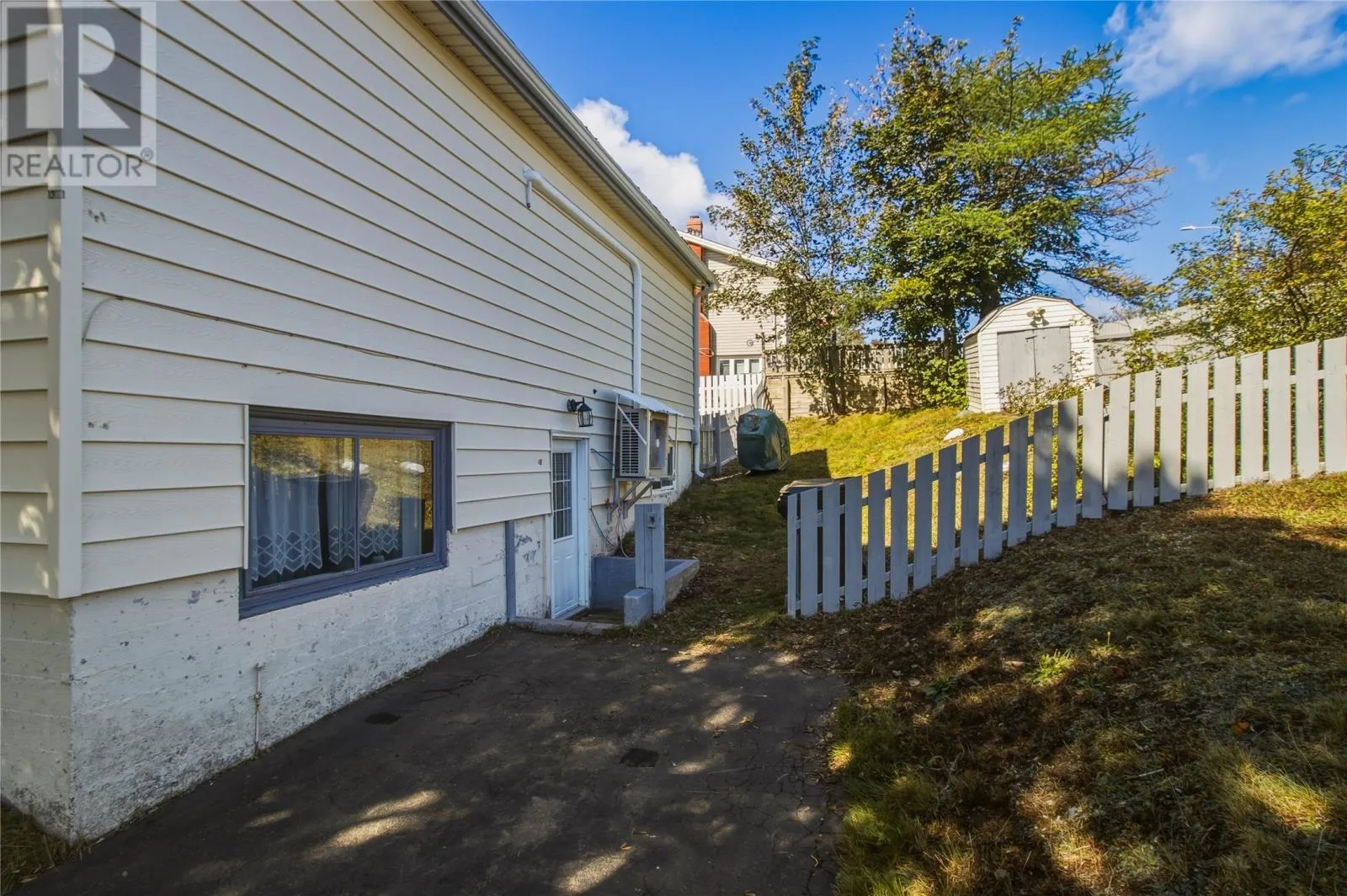 48 Amherst Heights