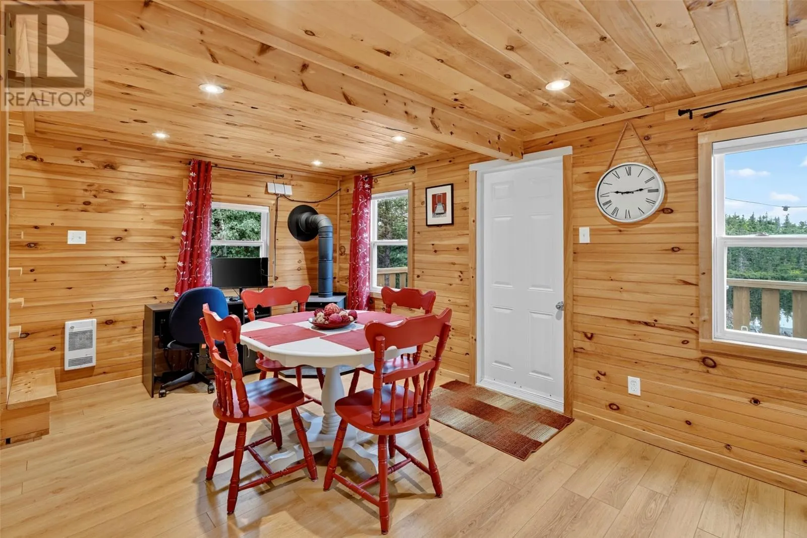 81 Strayaway Road