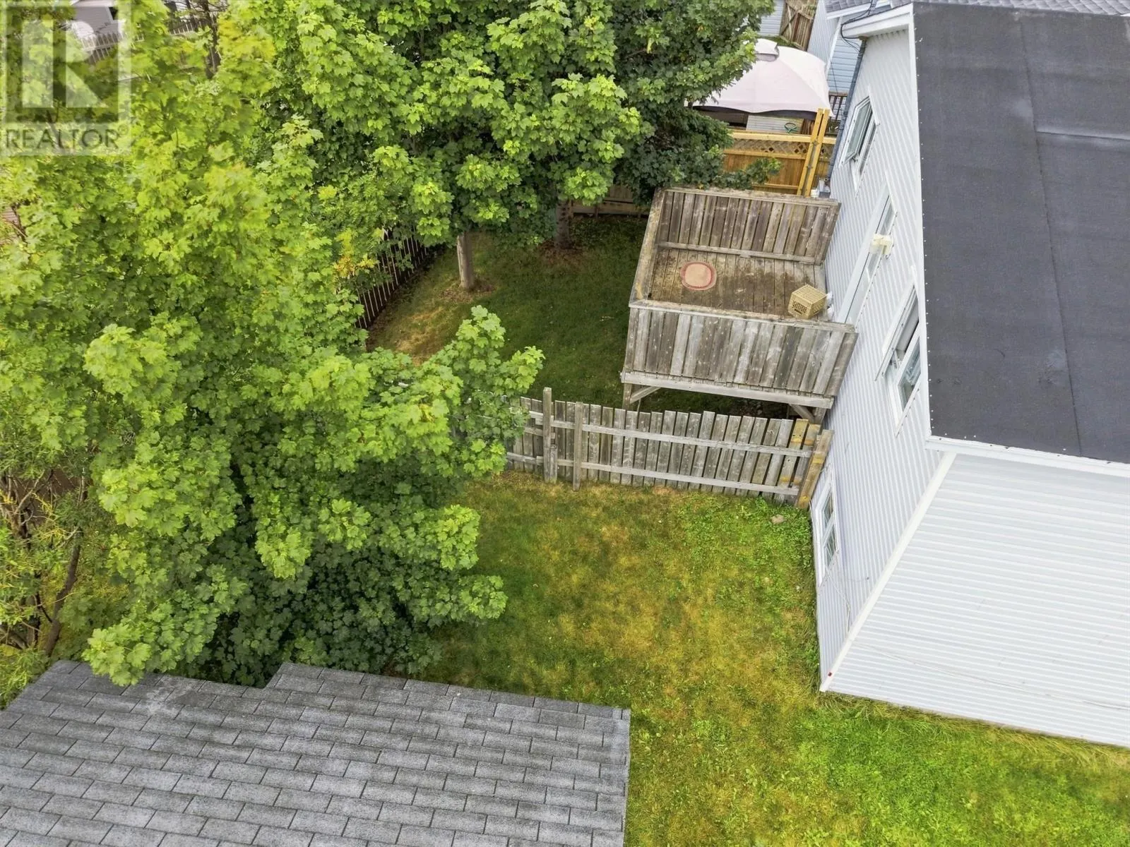 6 Simcoe Drive