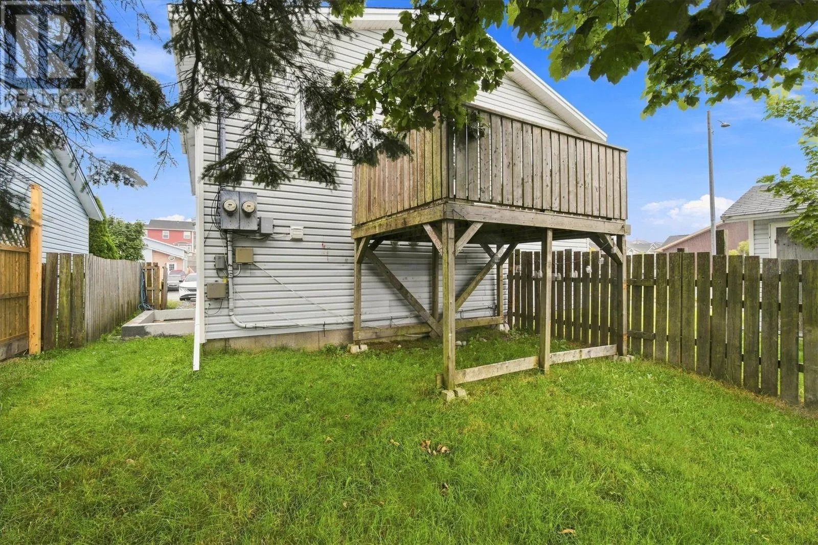 6 Simcoe Drive