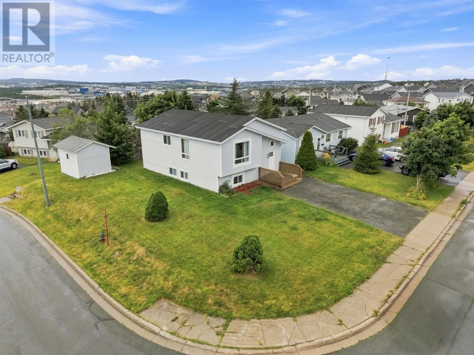 6 Simcoe Drive