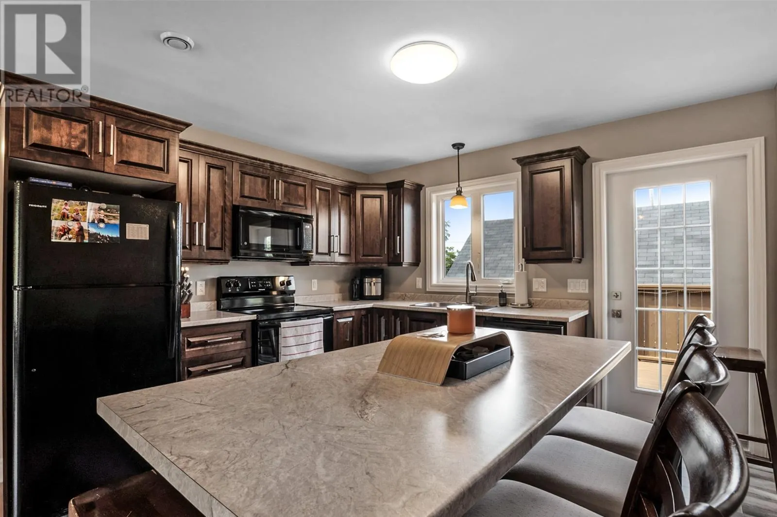 5 Chatwood Crescent