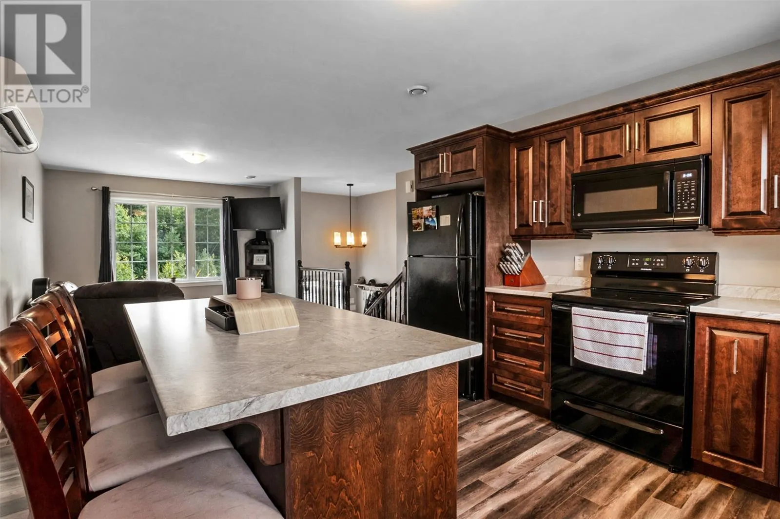 5 Chatwood Crescent