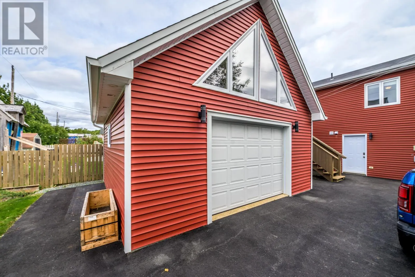 5 Chatwood Crescent